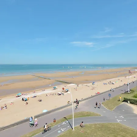 Διαμέρισμα Sur La Promenade Proust - Appt Vue Cabourg