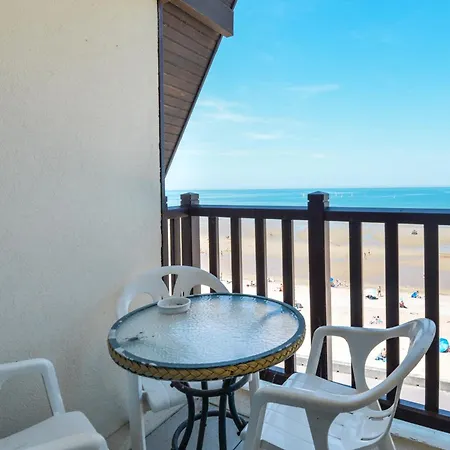 Sur La Promenade Proust - Appt Vue Apartment Cabourg